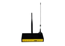 3G industrial HSPA router with GPS